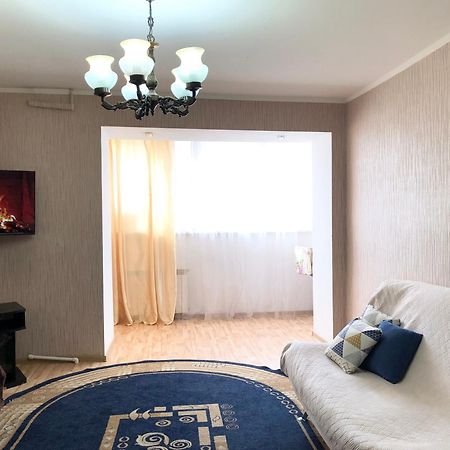 Просторная 2Комн Квартира На Школьнике Uralsk Dış mekan fotoğraf